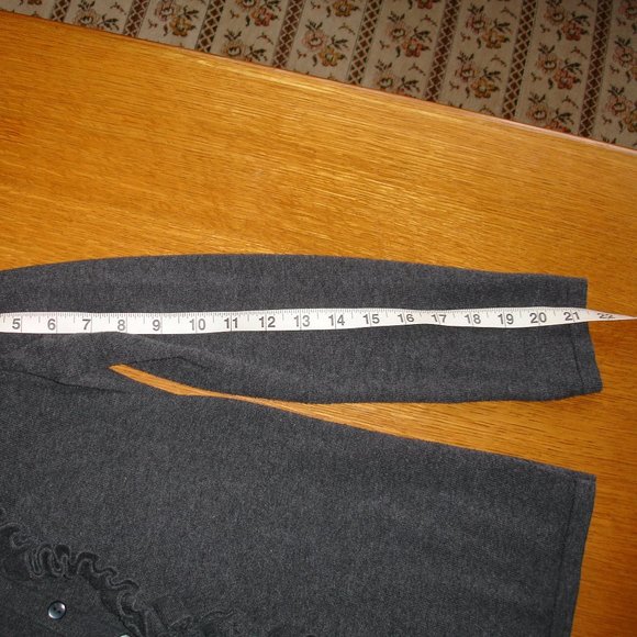 ESCAPADE Gray Small Sweater - Picture 4 of 5
